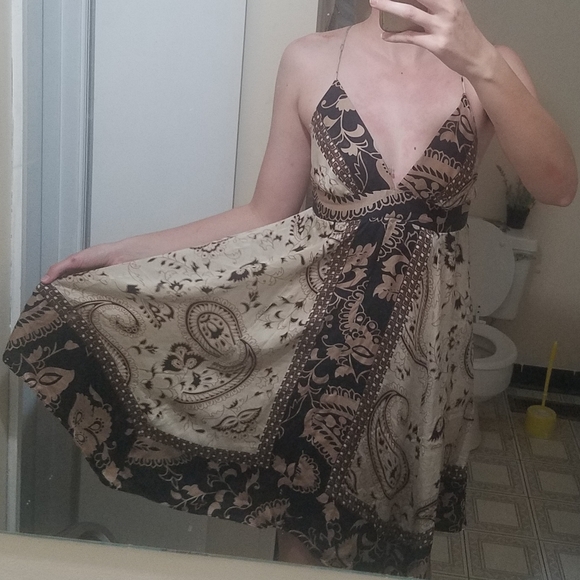 kaya di koko Dresses & Skirts - Beautiful Silk Dress